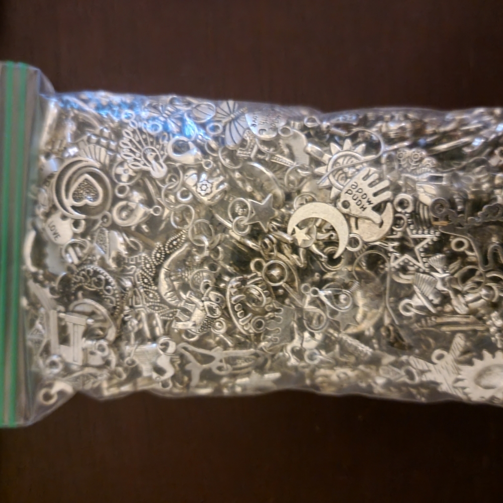 Jewerly - Picture 3 of 4